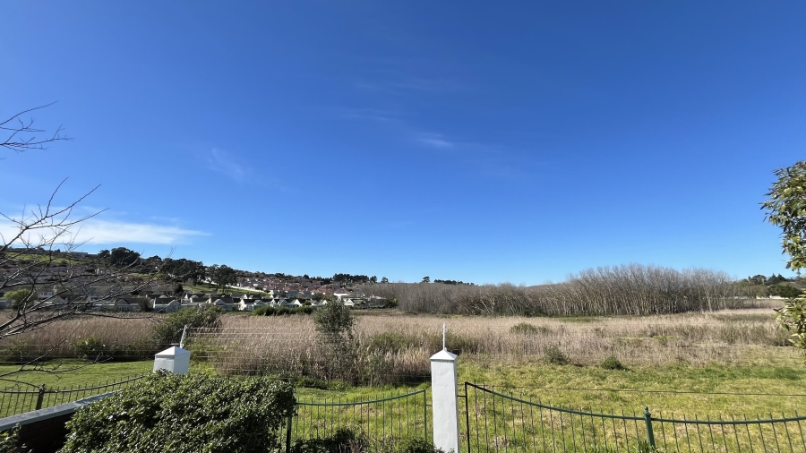 3 Bedroom Property for Sale in Van Riebeeckshof Western Cape